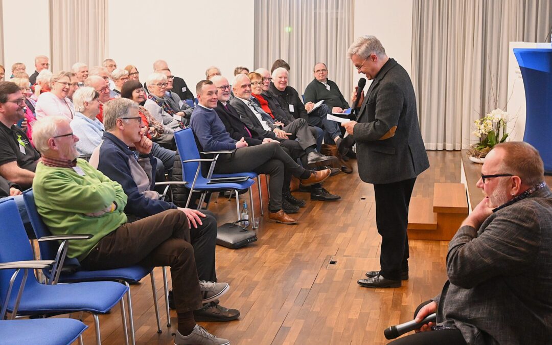 Erzbischof Udo Markus Bentz zu Gast im Dekanat Unna
