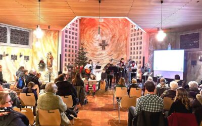 Weihnachtslieder singen und spielen…