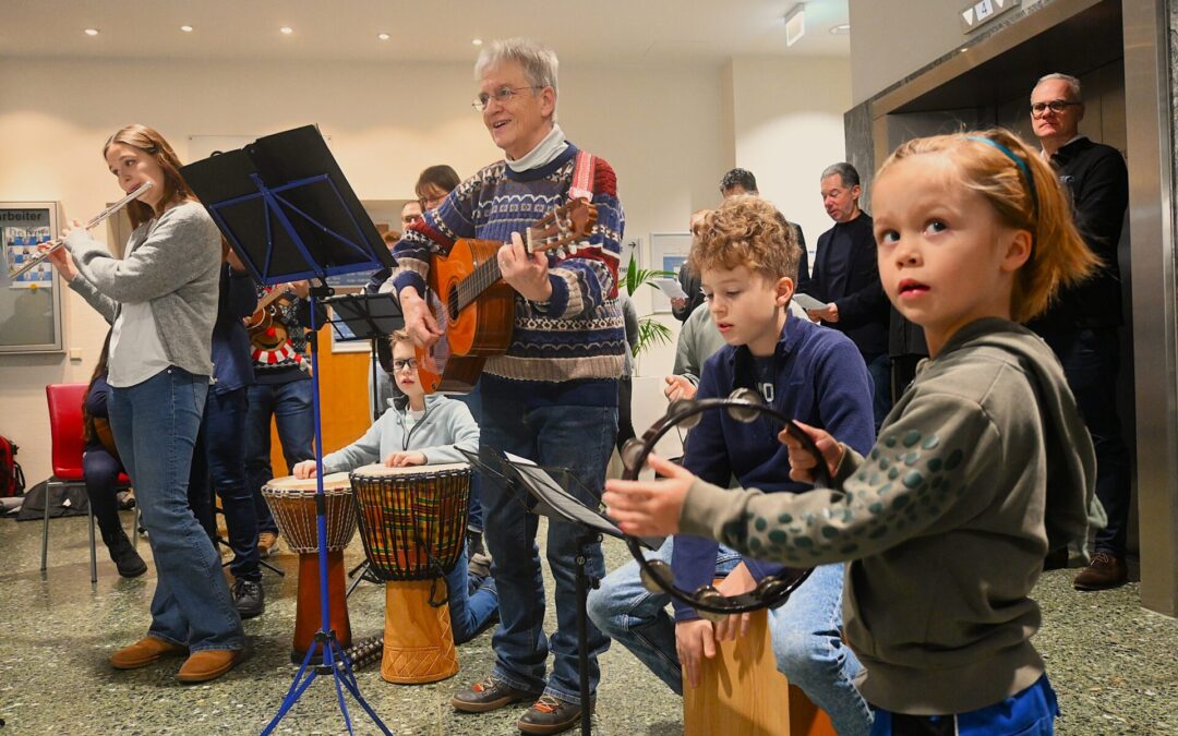 70 beim Rudelsingen im Marienkrankenhaus