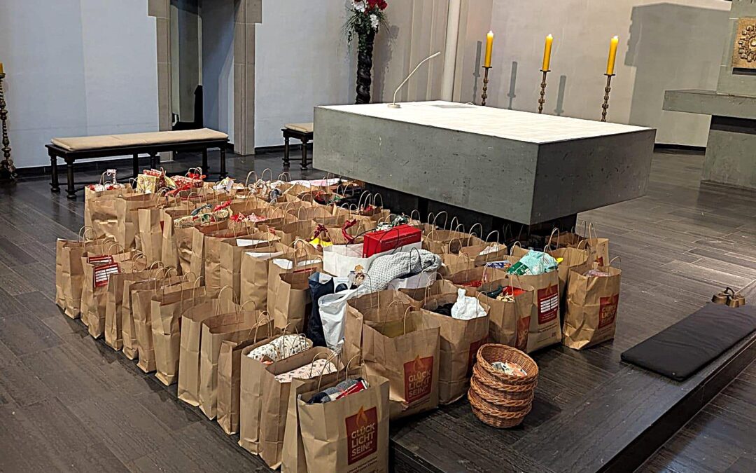 180 Tüten für Wohnungslose!