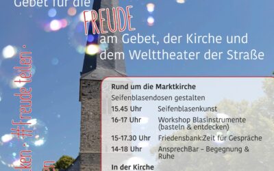 Gebet für die Freude beim Welttheater der Straße